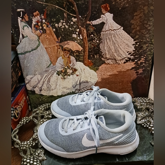 👟👟🧦Nike flex Blue & White sneakers👕👖Size 4Y, Nice Buy Nice Colors.❤️👋🛍 - Picture 11 of 13